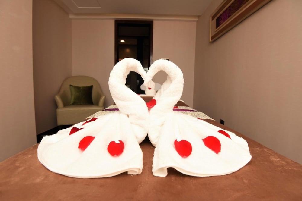 Menshine Gloria Plaza Hotel Shantou Exterior photo