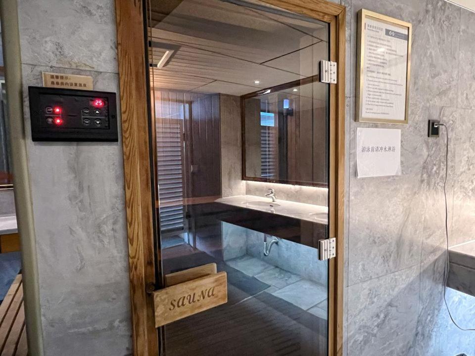 Menshine Gloria Plaza Hotel Shantou Exterior photo