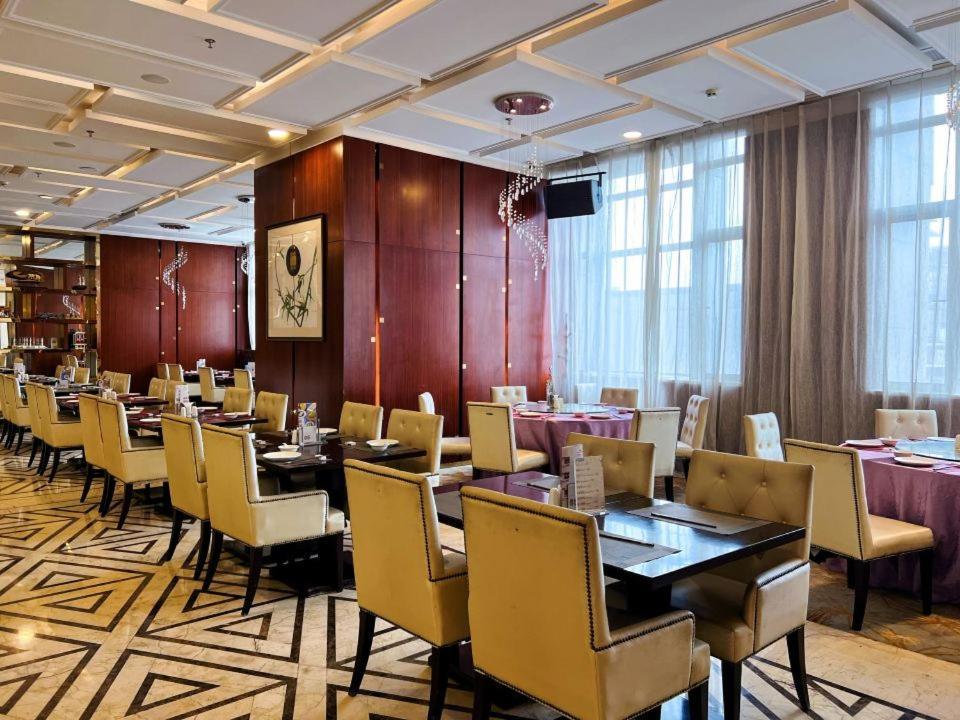 Menshine Gloria Plaza Hotel Shantou Exterior photo