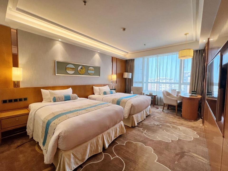 Menshine Gloria Plaza Hotel Shantou Exterior photo